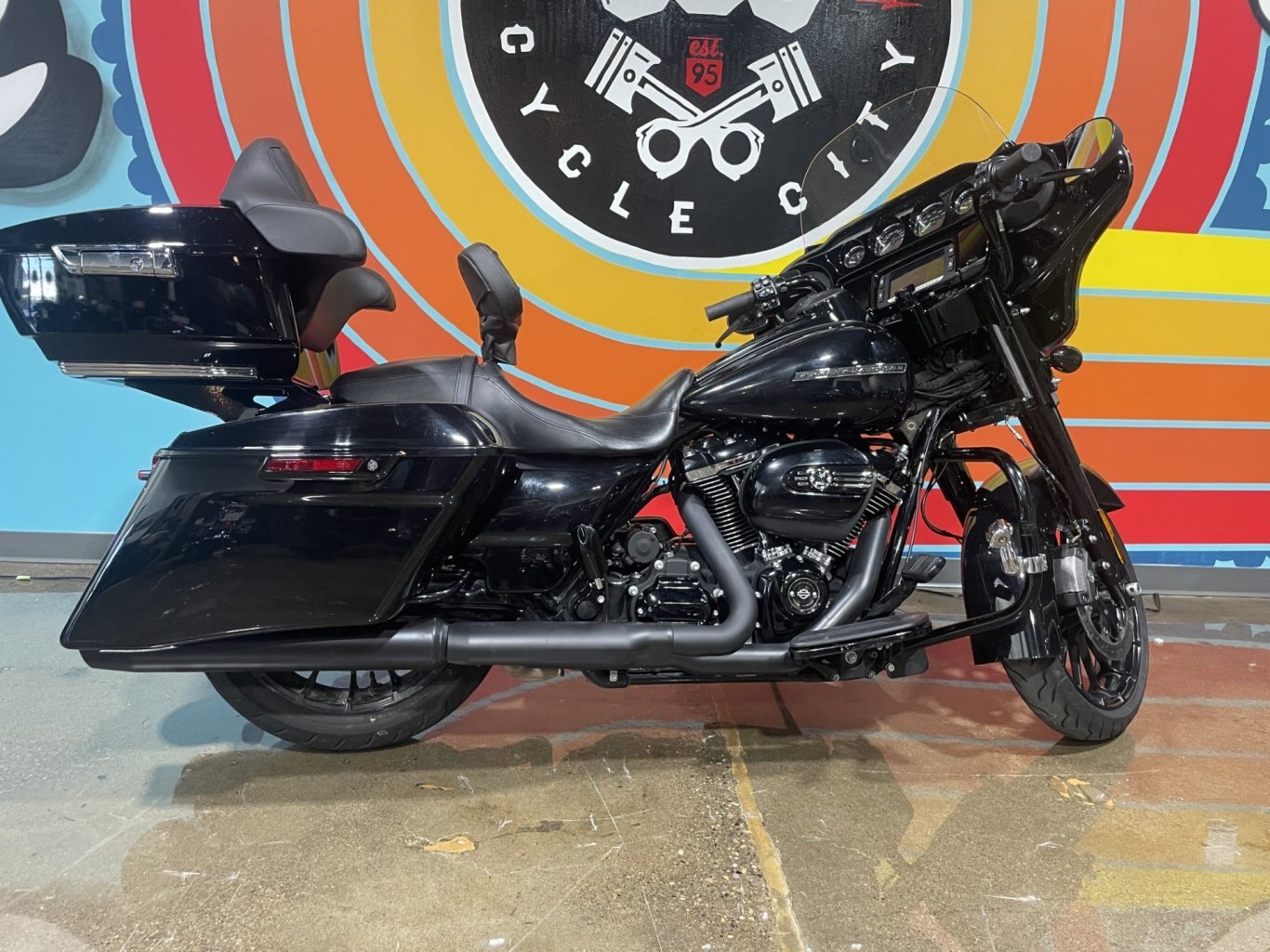 2018 Harley Davidson Street Glide Special