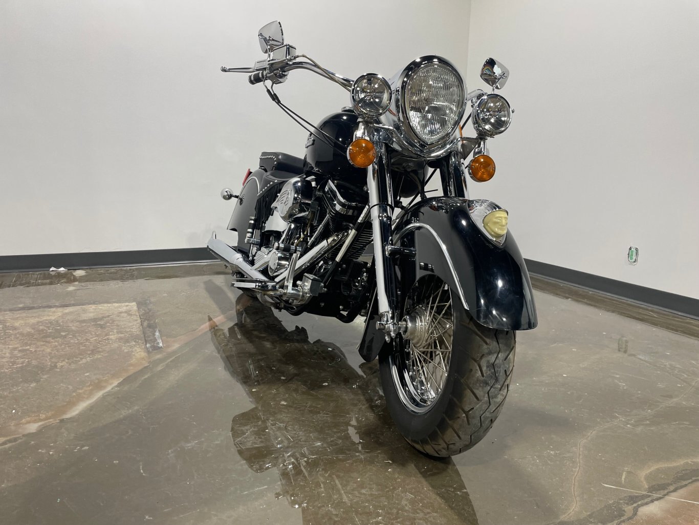 COLLECTORS ALERT 1999 Indian Chief #517 of 1100
