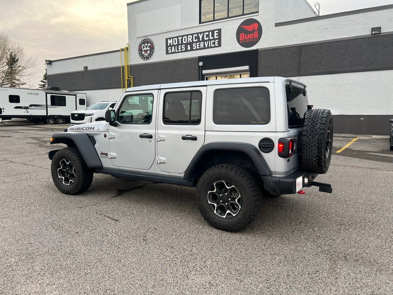 2023 JEEP WRANGLER RUBICON 4X4. EASY FINANCING FOR EVERYONE. ONLY $399 BIWEEKLY