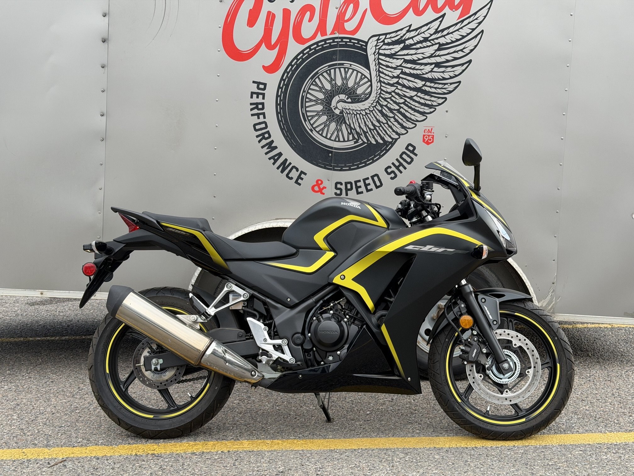 2015 Honda CBR300R ABS