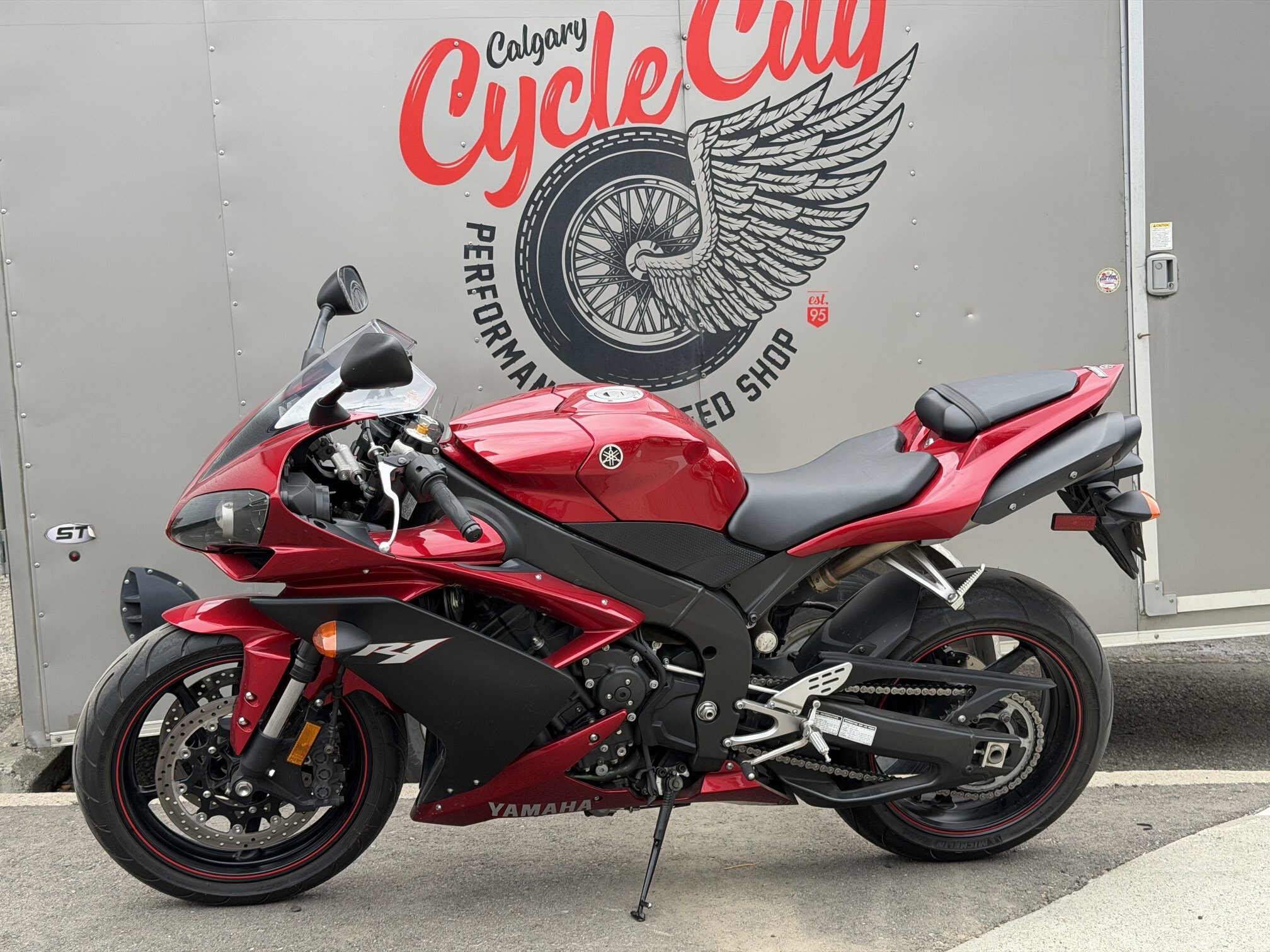2007 Yamaha YZF R1 MINT CONDITION