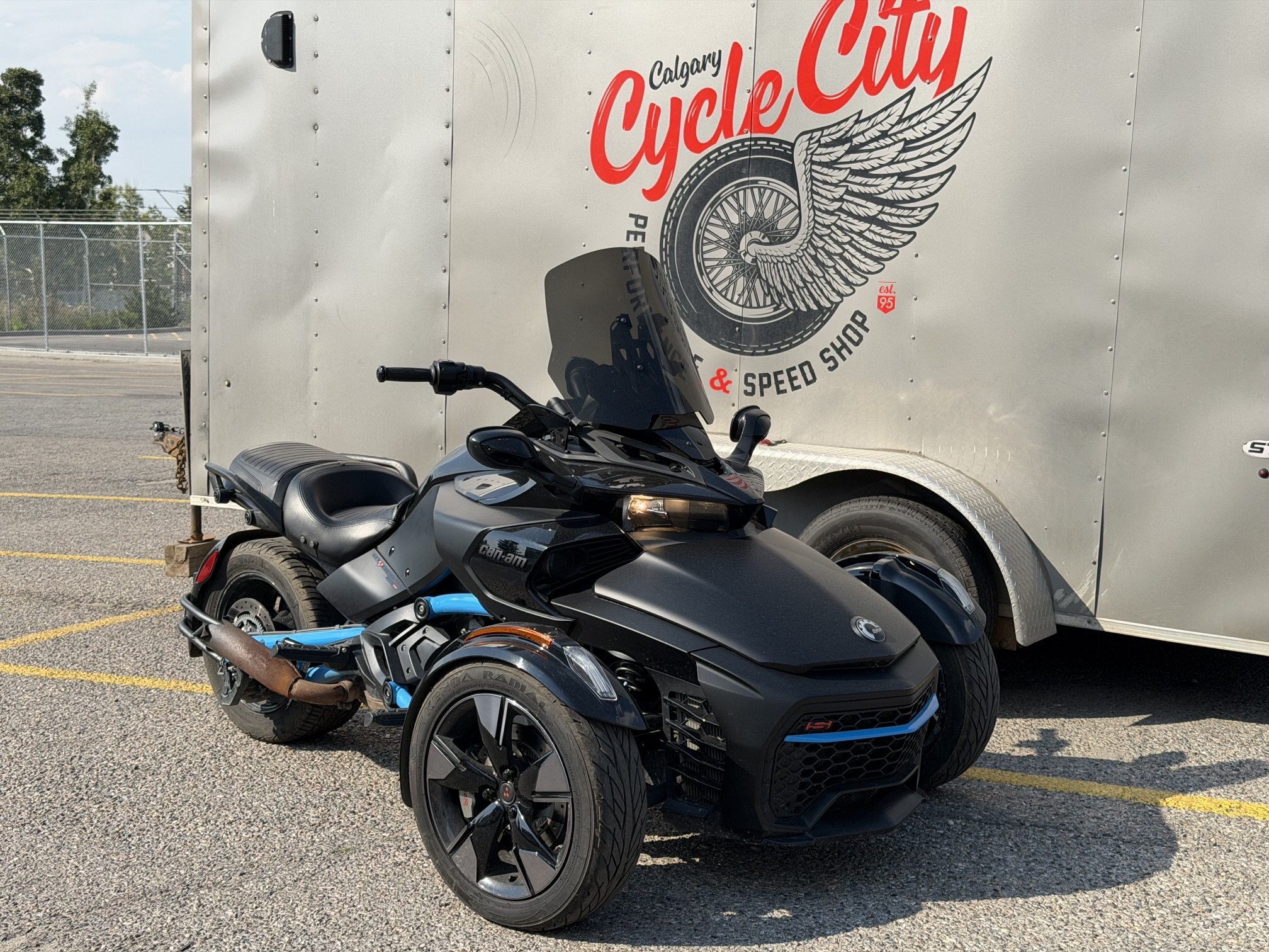 2023 Can am Spyder 2up Semi Auto
