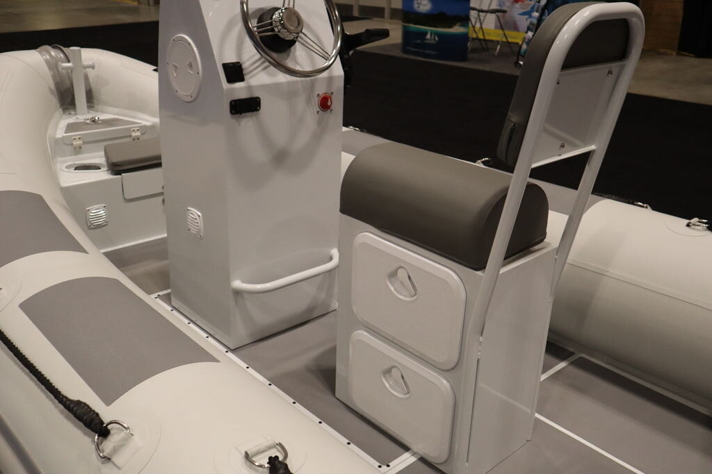 2025 Great Lakes Inflatable Boats ST460M