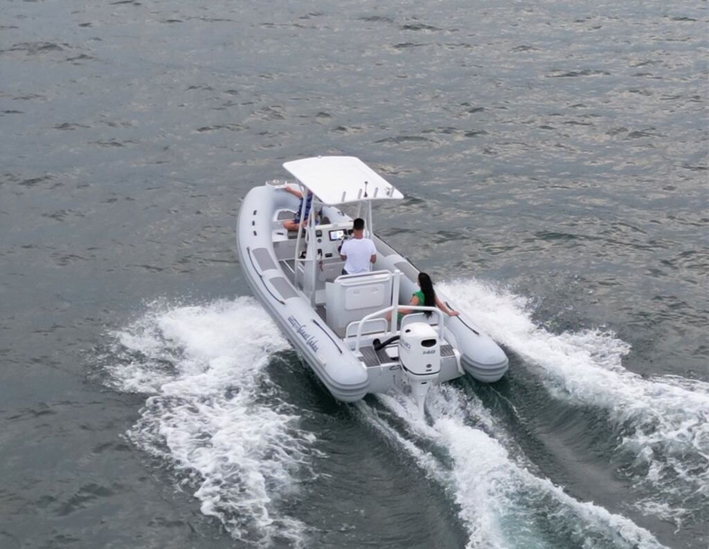 2025 Great Lakes Inflatable Boats GL390DL