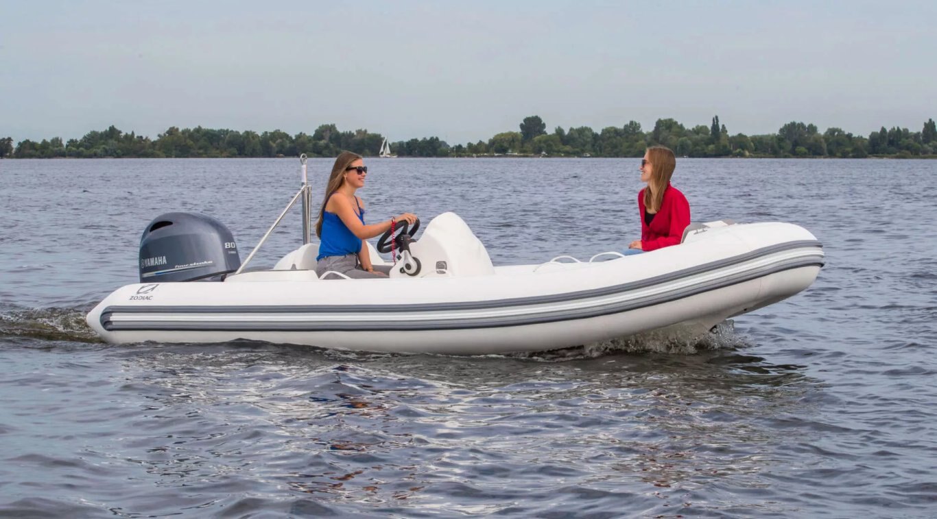 2025 Zodiac YACHTLINE 490