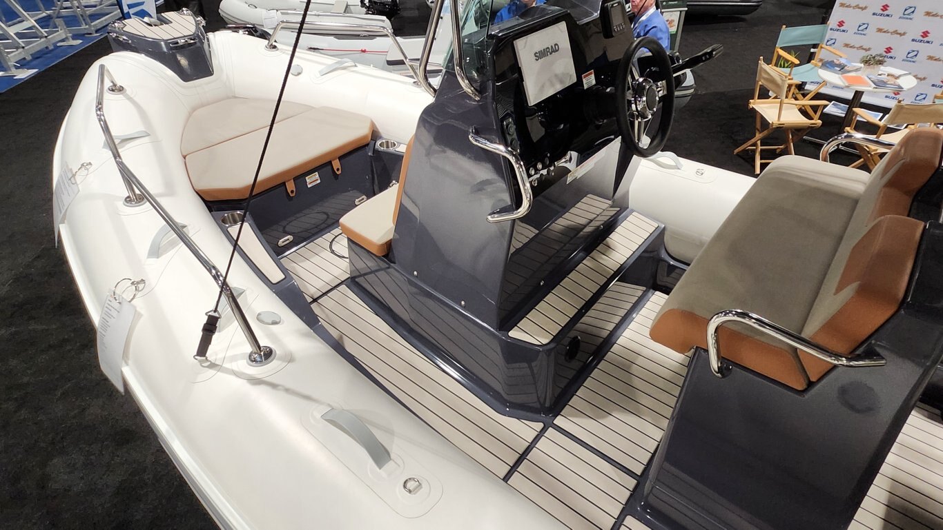 Great Lakes 390 Deluxe