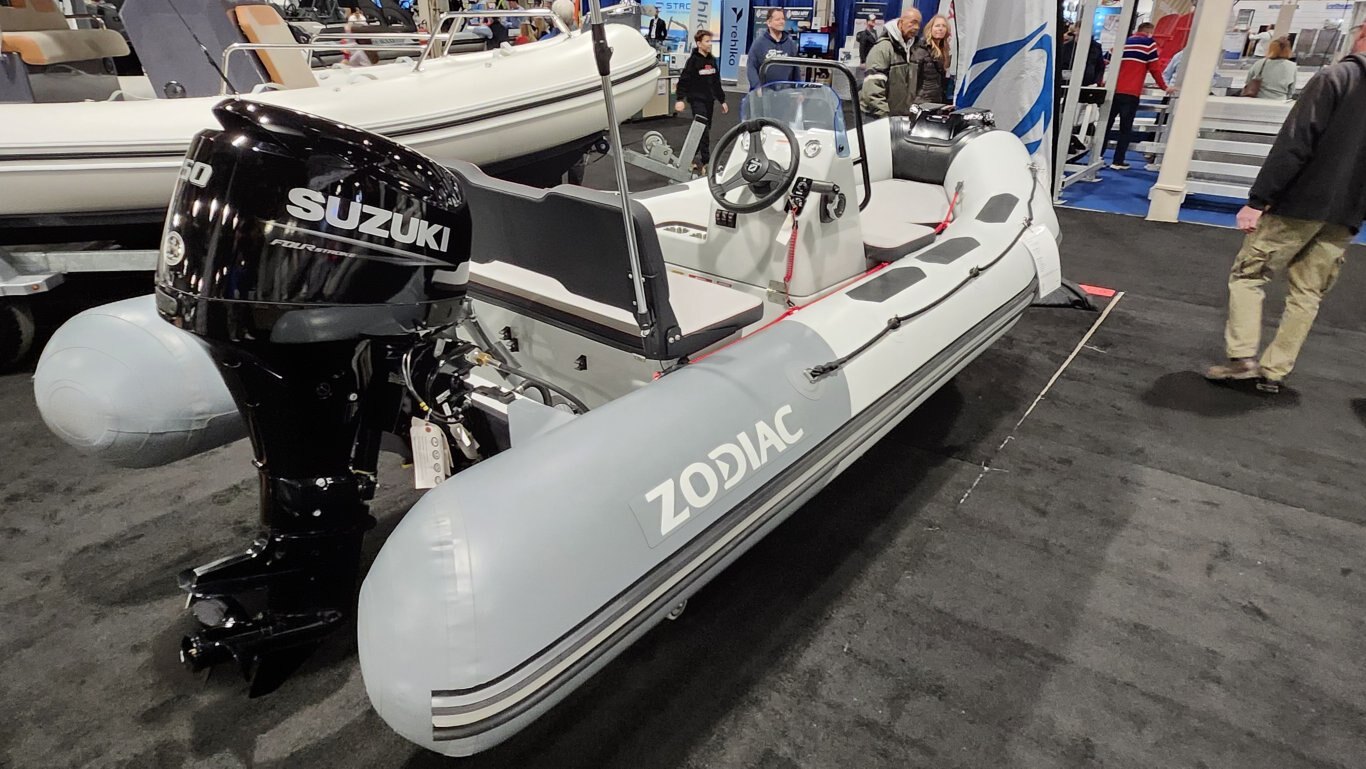 2025 Zodiac MEDLINE 6.8