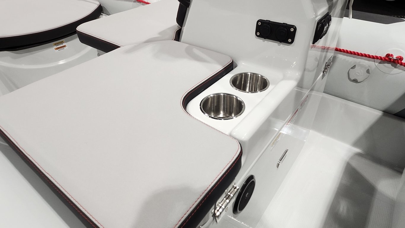 2025 Zodiac MEDLINE 9