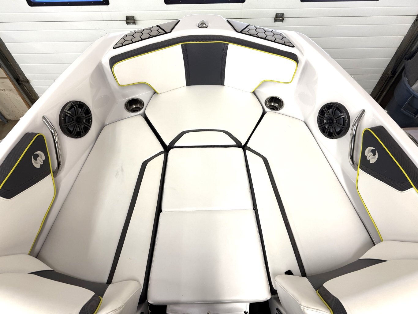 2019 Scarab 195 ID Wake Edition