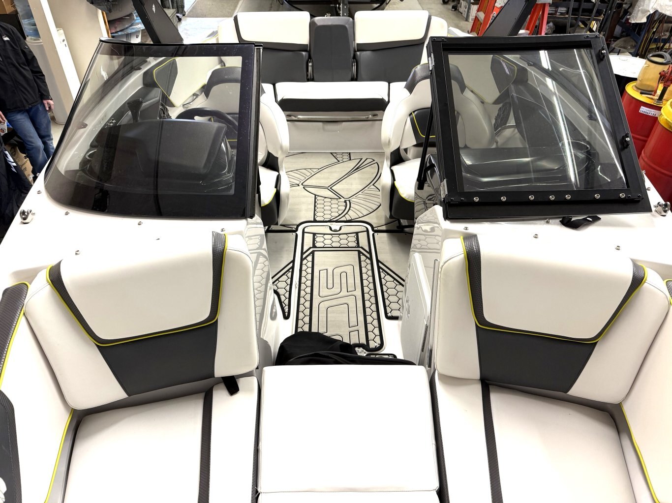 2019 Scarab 195 ID Wake Edition