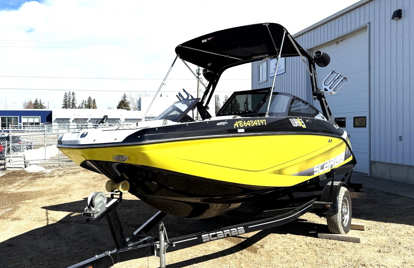 2019 Scarab 195 ID Wake Edition