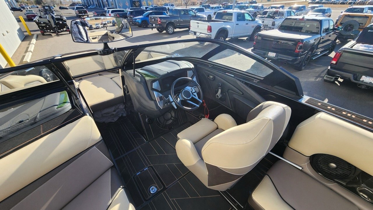 2020 Centurion VI 24