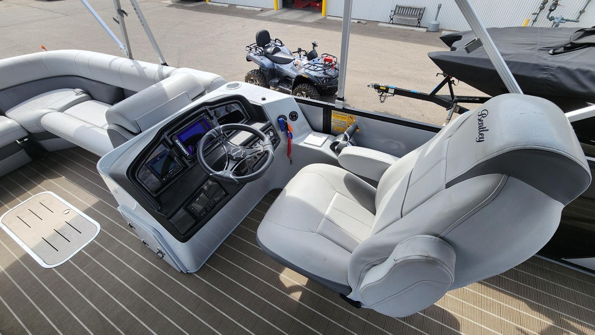 2023 BENTLEY PONTOONS ELITE 253 SWINGBACK DUAL CAPTAIN ENJOY NOW PAY LATER