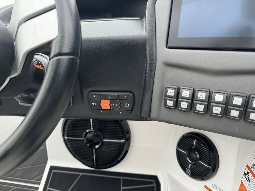 2020 ATX 24 TYPE S GHOST EDITION