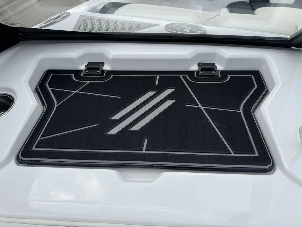 2020 ATX 24 TYPE S GHOST EDITION