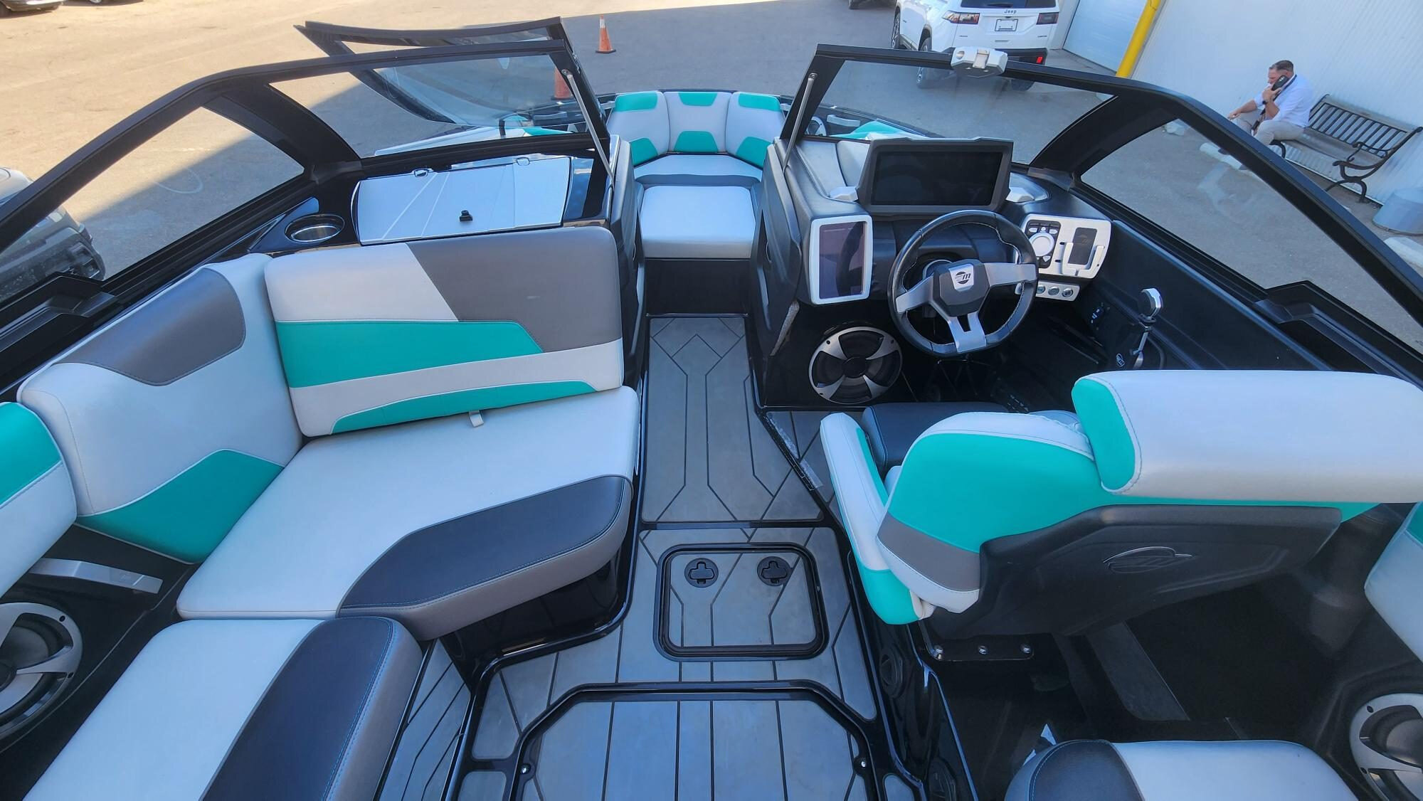 2021 Malibu Wakesetter 22LSV