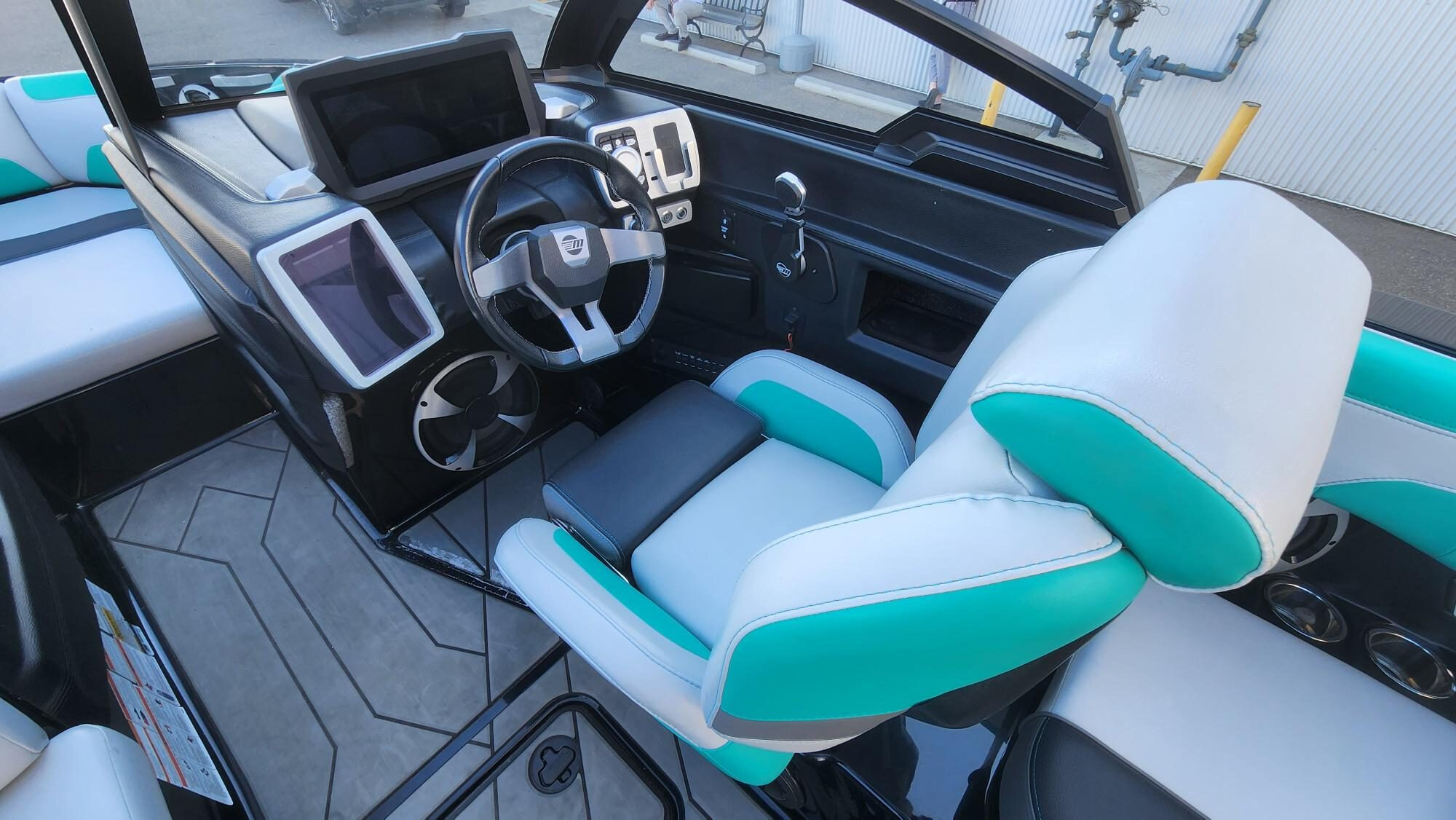 2021 Malibu Wakesetter 22LSV