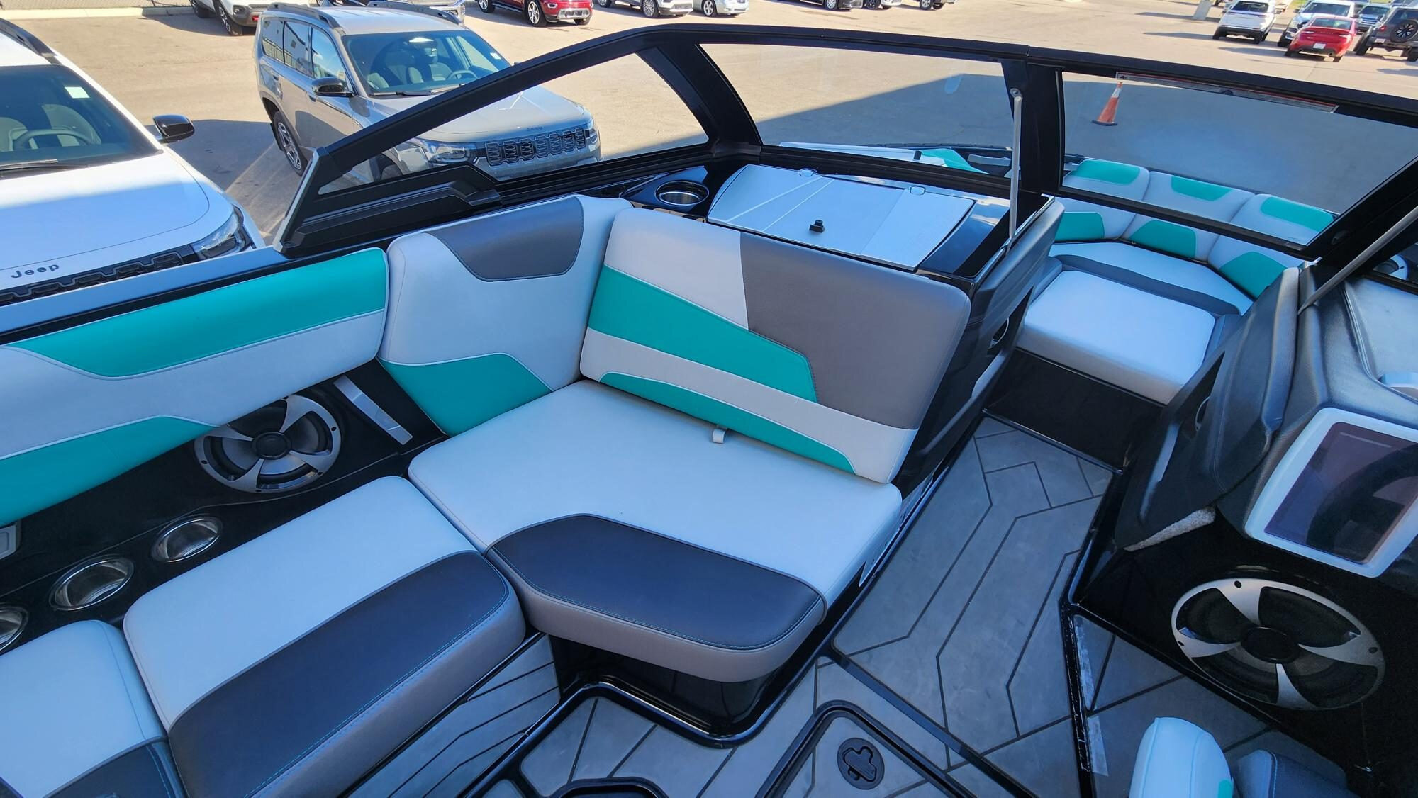 2021 Malibu Wakesetter 22LSV