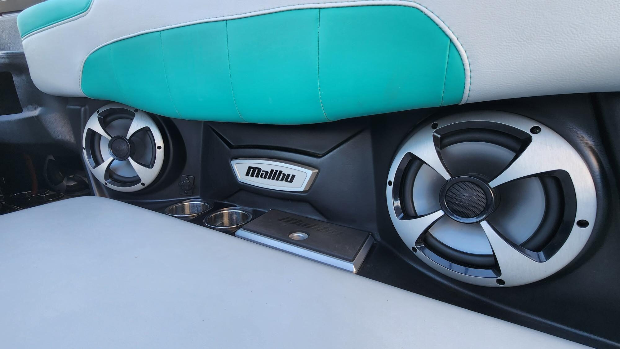 2021 Malibu Wakesetter 22LSV