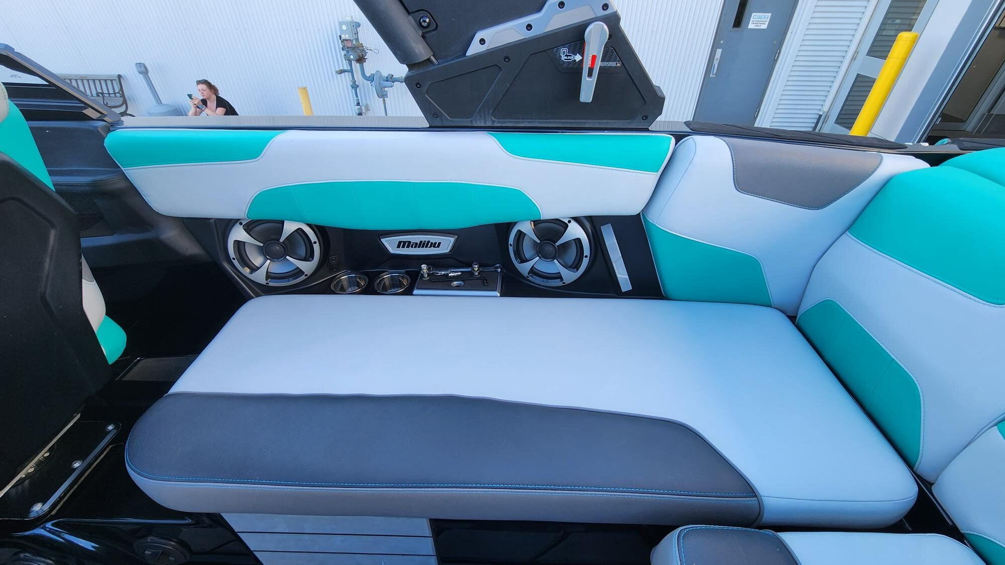 2021 Malibu Wakesetter 22LSV