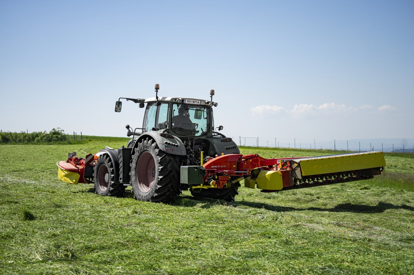 Poettinger Novacat 402 ED