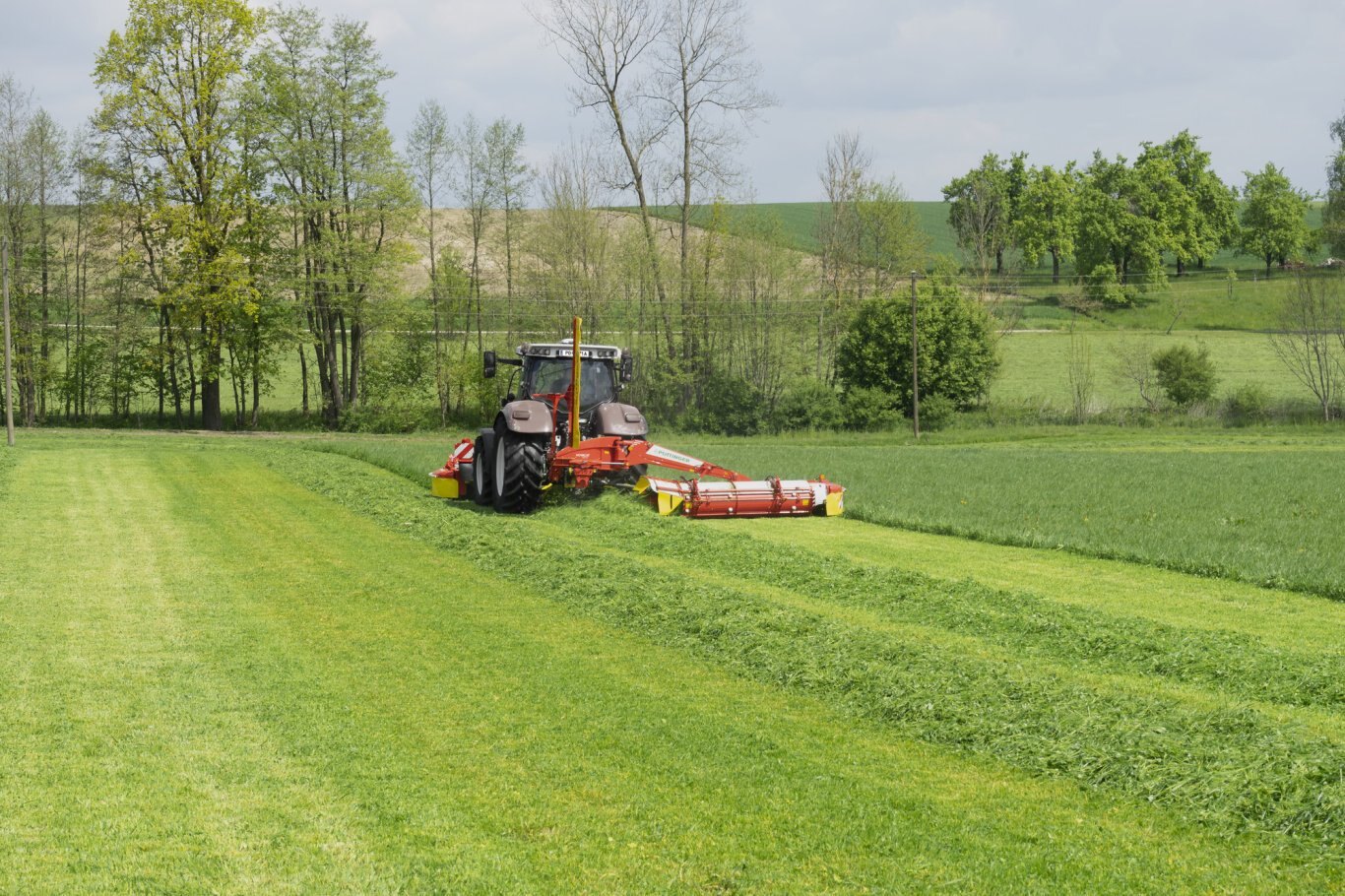 Poettinger Novacat 402 ED