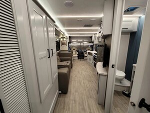 2025 Coachmen Mirada Class A Motorhomes 32LS