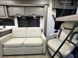 2025 Coachmen Pursuit Class A Motorhomes 29SS