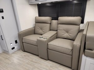 2025 Coachmen Pursuit Class A Motorhomes 31TS