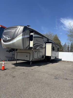 2018 Jayco Pinnacle