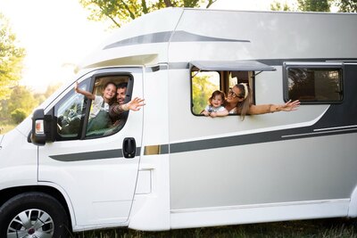 Buy an RV in Ontario: A Complete Guide to Choosing the Right RV