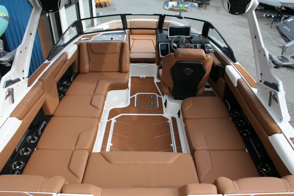 2024 Malibu M220 ***NO PAYMENTS UNITL APRIL WITH FREE STORAGE***