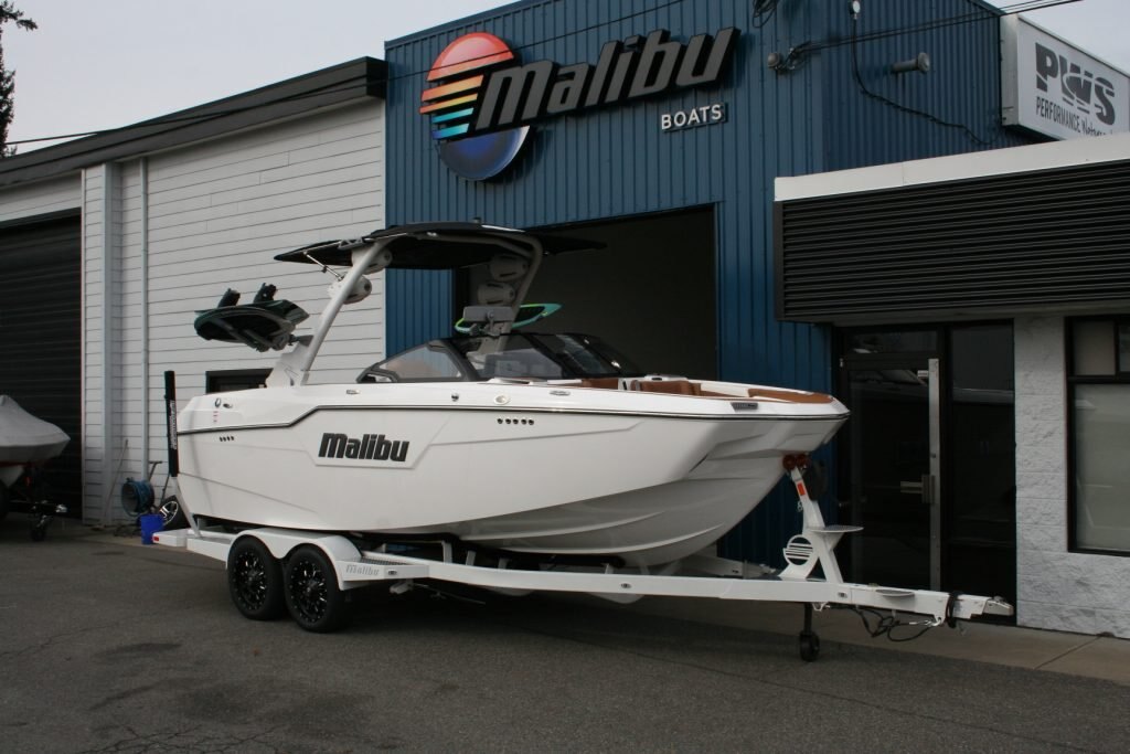 2024 Malibu M220 ***NO PAYMENTS UNITL APRIL WITH FREE STORAGE***