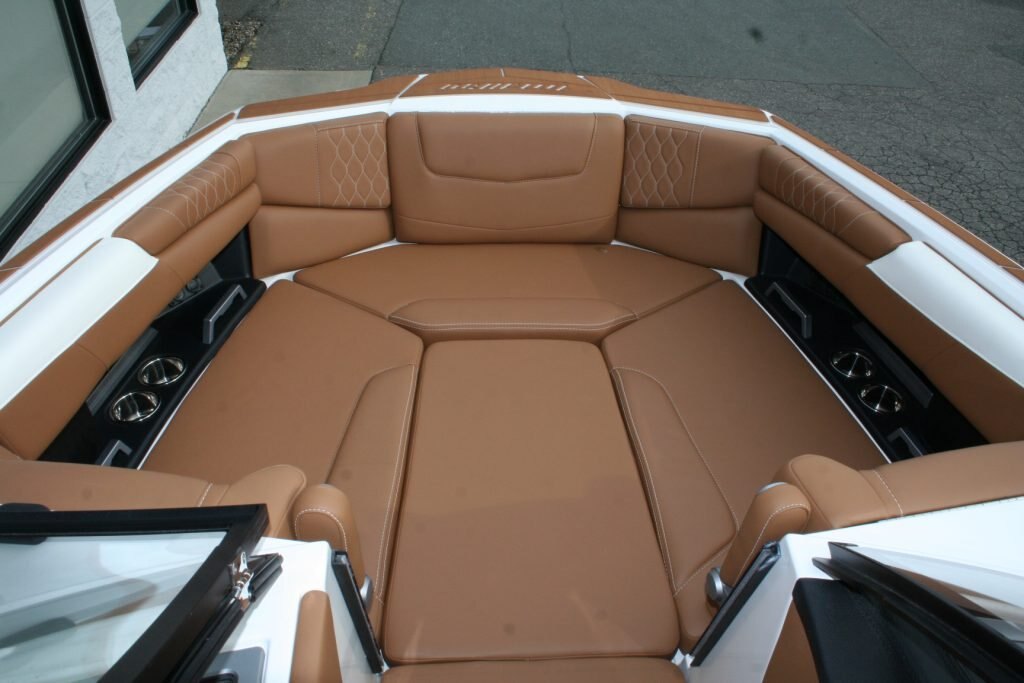 2024 Malibu M220 ***NO PAYMENTS UNITL APRIL WITH FREE STORAGE***