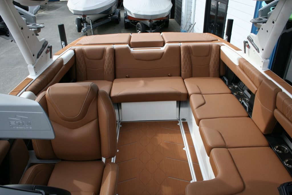 2024 Malibu M220 ***NO PAYMENTS UNITL APRIL WITH FREE STORAGE***