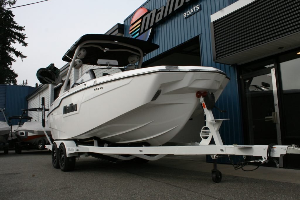 2024 Malibu M220 ***NO PAYMENTS UNITL APRIL WITH FREE STORAGE***