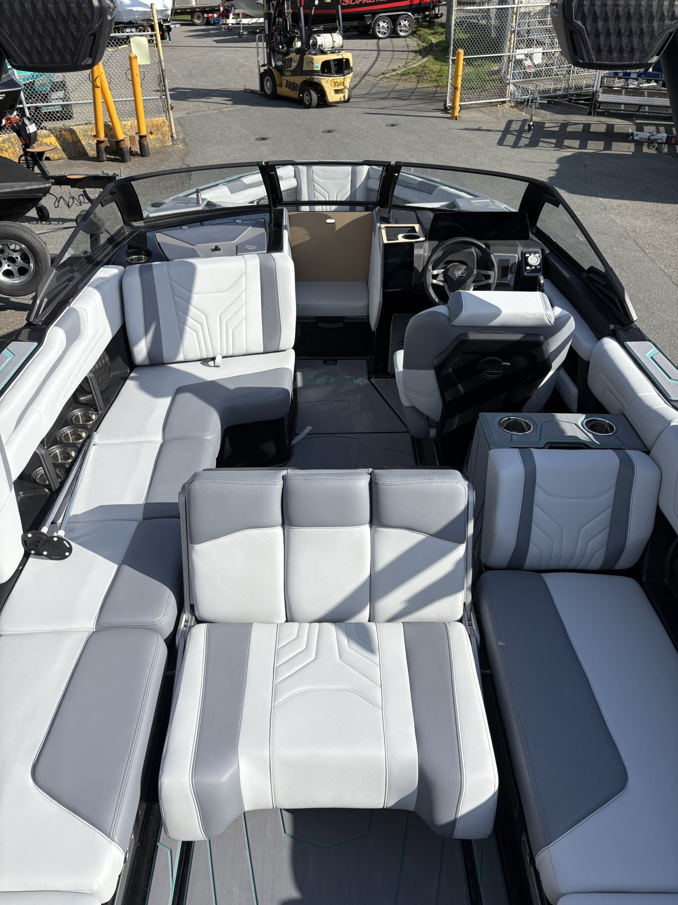 2025 Malibu Wakesetter 25 LSV ****NO PAYMENTS UNITL APRIL WITH FREE STORAGE***