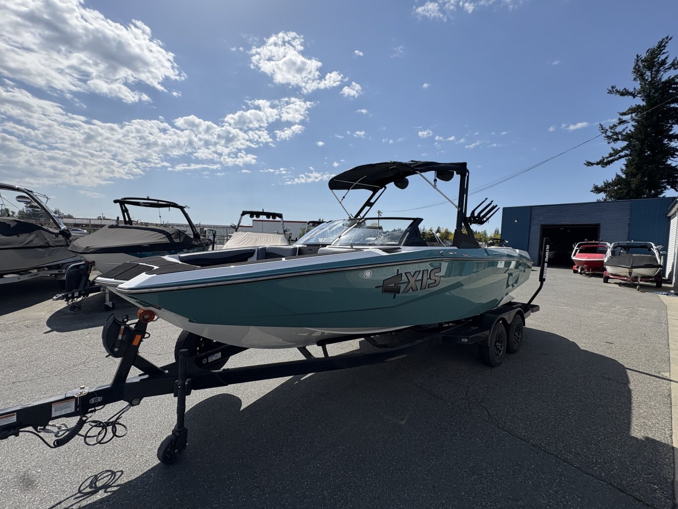 2025 AXIS A225 ***NO PAYMENTS UNITL APRIL WITH FREE STORAGE ***