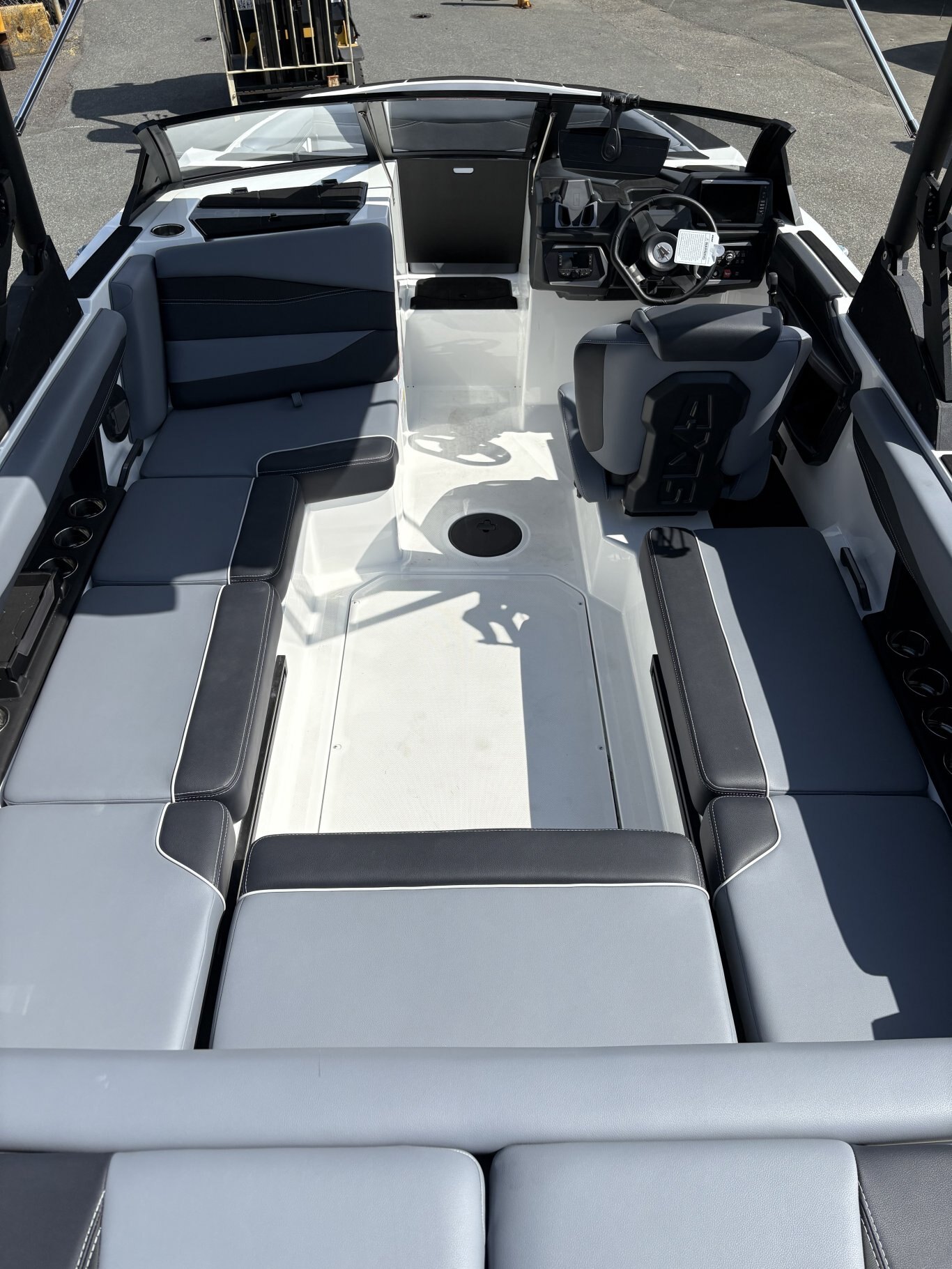 2025 AXIS A225 ***NO PAYMENTS UNITL APRIL WITH FREE STORAGE ***