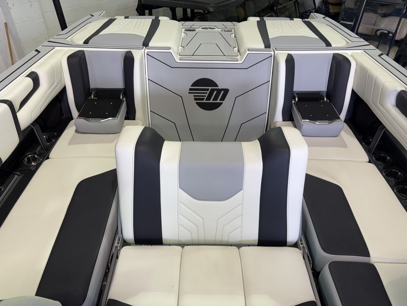 2025 Malibu Wakesetter 25 LSV ***NO PAYMENTS UNITL APRIL WITH FREE STORAGE ***