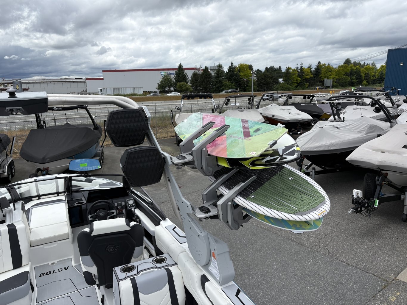 2025 Malibu Wakesetter 25 LSV ***NO PAYMENTS UNITL APRIL WITH FREE STORAGE ***