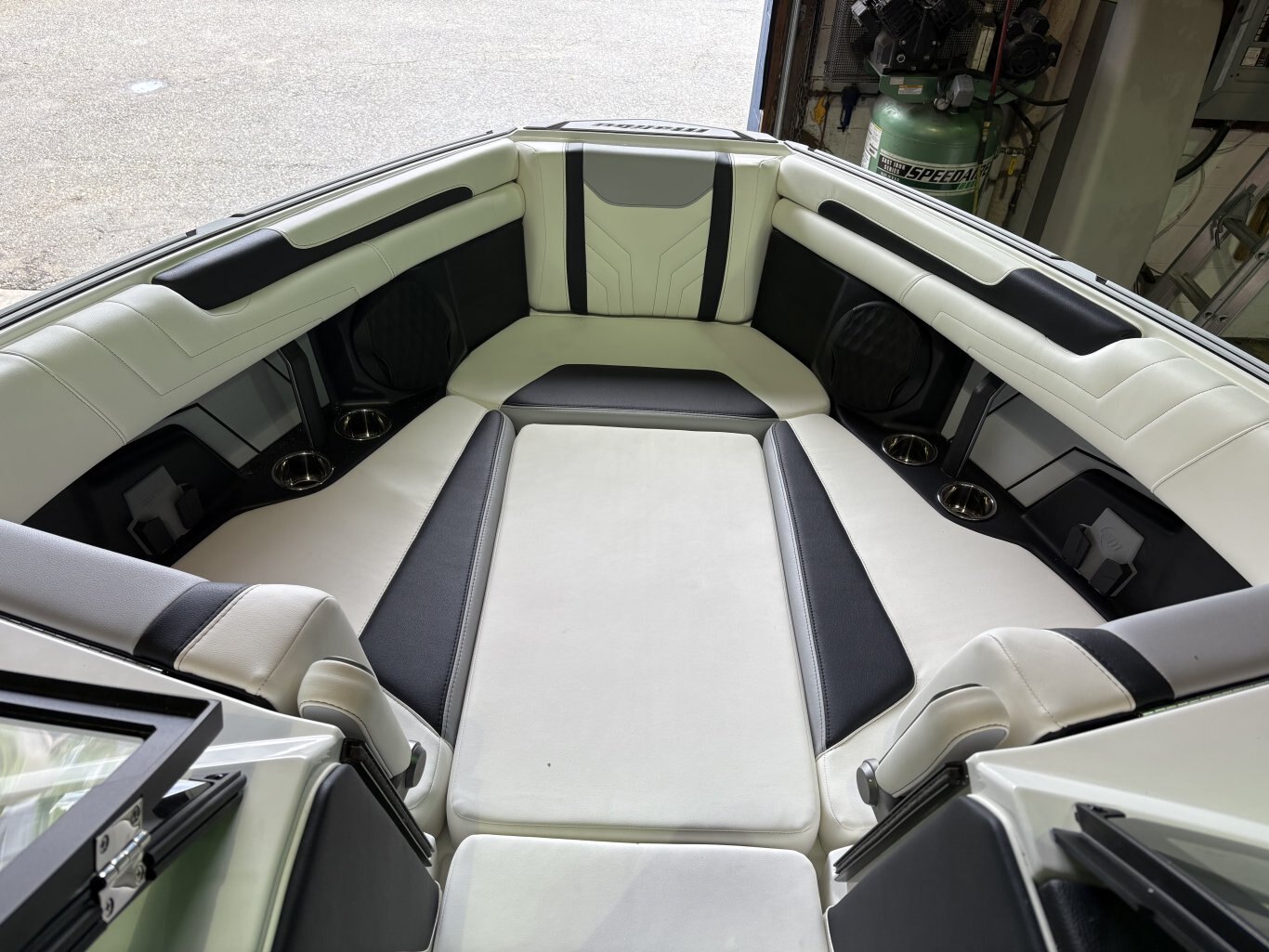 2025 Malibu Wakesetter 25 LSV ***NO PAYMENTS UNITL APRIL WITH FREE STORAGE ***