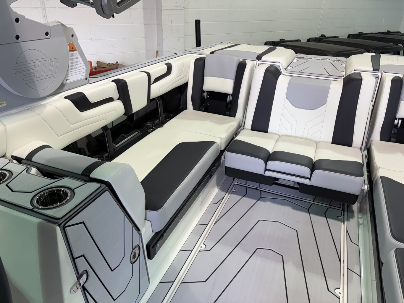 2025 Malibu Wakesetter 25 LSV ***NO PAYMENTS UNITL APRIL WITH FREE STORAGE ***