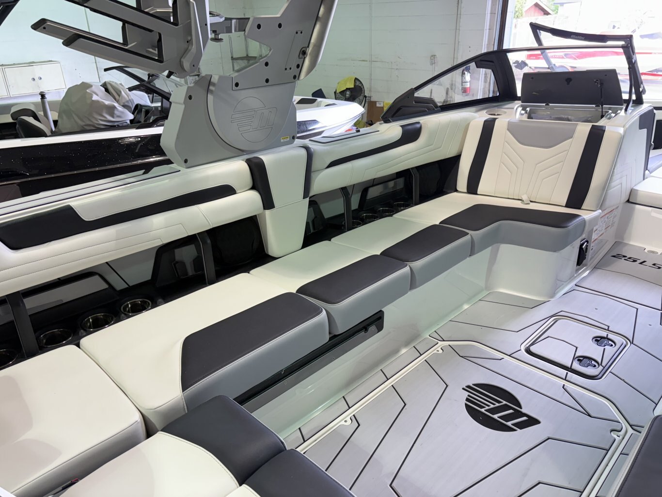 2025 Malibu Wakesetter 25 LSV ***NO PAYMENTS UNITL APRIL WITH FREE STORAGE ***