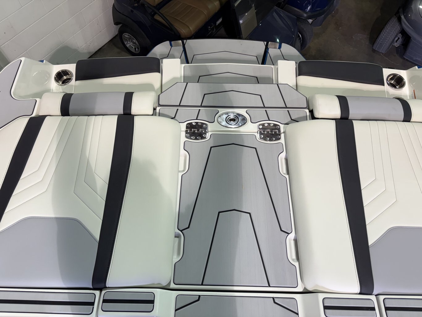 2025 Malibu Wakesetter 25 LSV ***NO PAYMENTS UNITL APRIL WITH FREE STORAGE ***