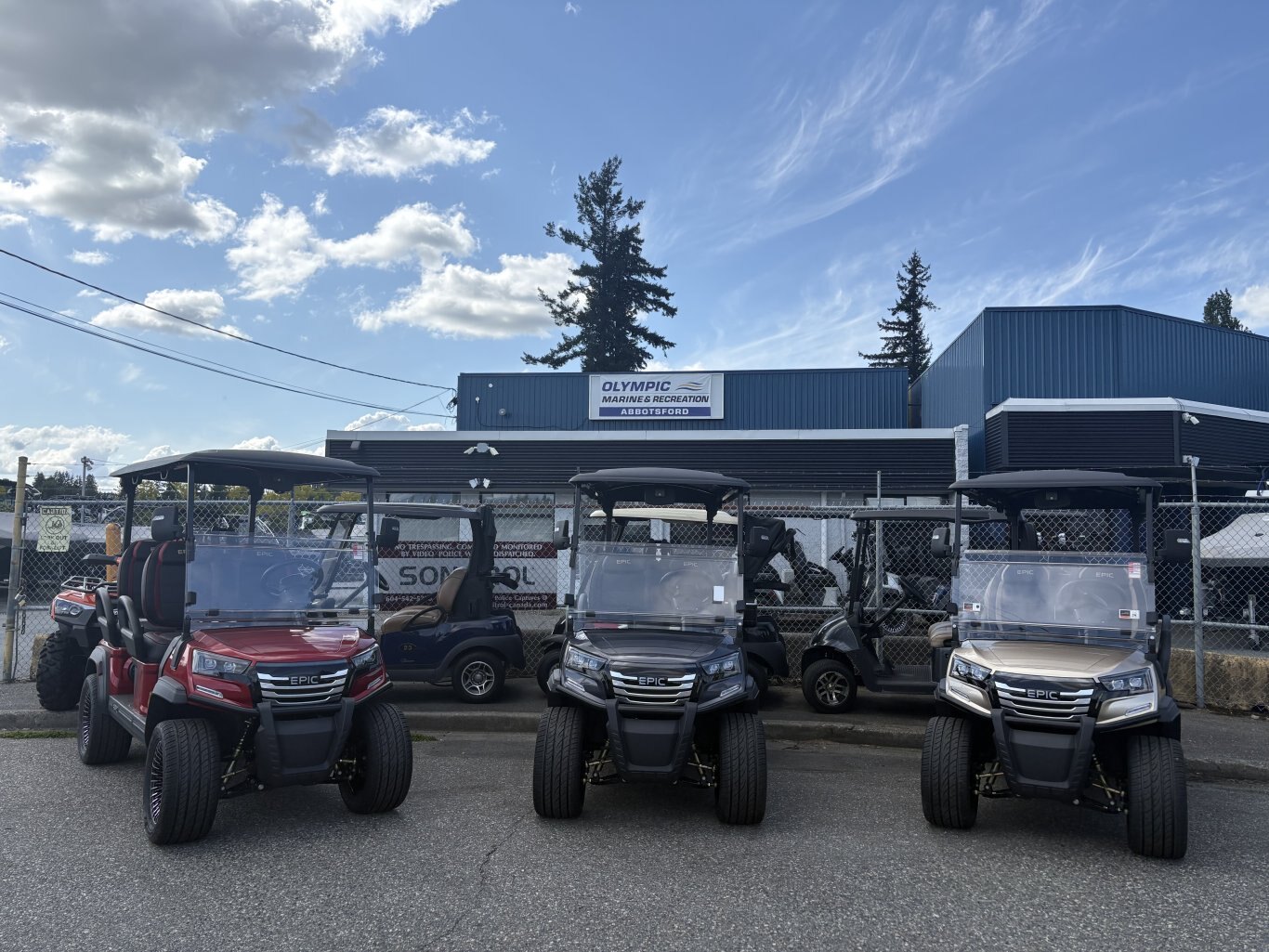 2025 EPIC FX 40 LSV Luxury 4 Passenger Street Legal Kit Golf Cart – Fully Electric & Fully Loaded! ***NO PAYMENTS UNITL APRIL WITH FREE STORAGE *****