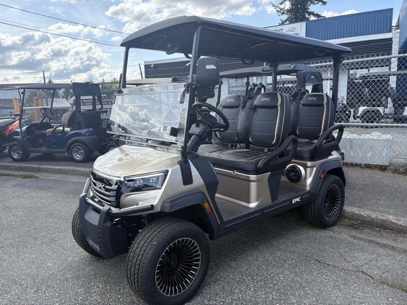 2025 EPIC FX 40 LSV Luxury 4 Passenger Street Legal Kit Golf Cart – Fully Electric & Fully Loaded! ***NO PAYMENTS UNITL APRIL WITH FREE STORAGE *****
