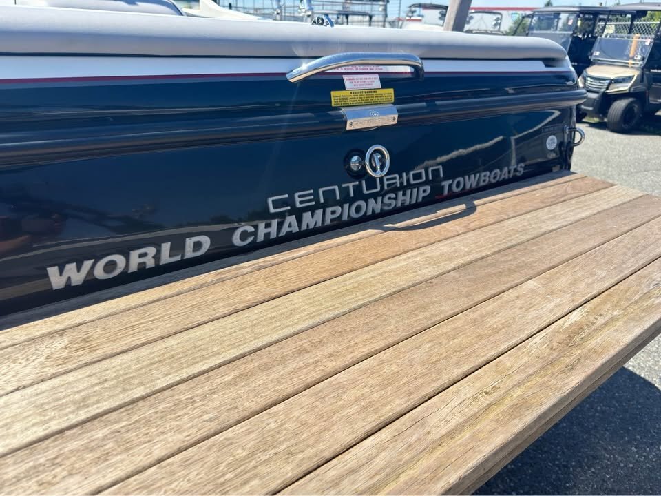 2005 CENTURION T5 THUNDER ONLY 163 HOURS **NO PAYMENTS FOR 6 MONTHS OAC**