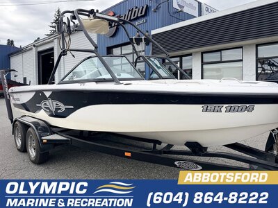 2001 Super Air Nautique – ONLY 425 Hours