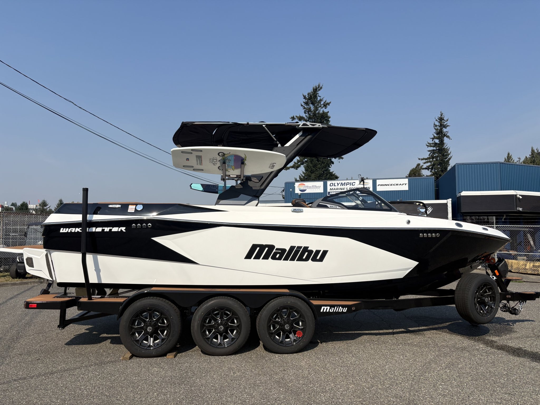 2027 MALIBU 23LSV ***FINANCING AVAILABLE***